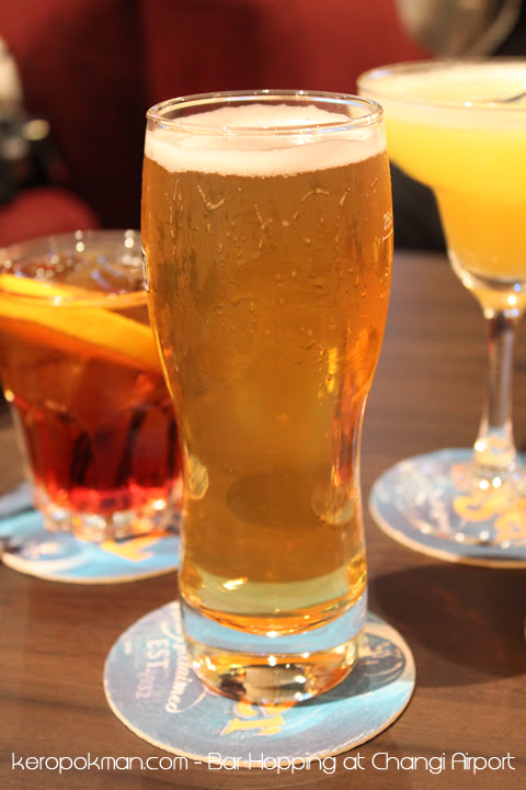Changi Airport - Hari's Pub