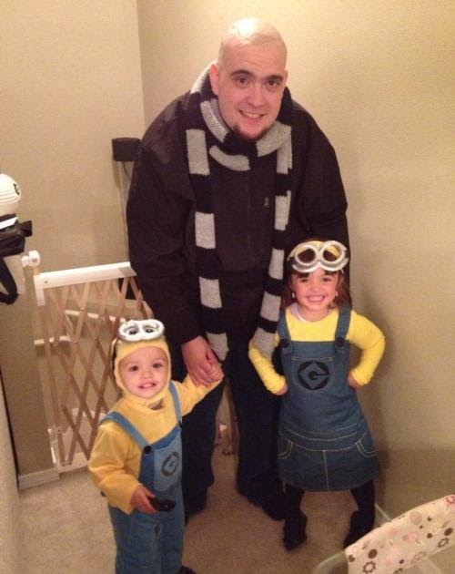 CosGeek: Family: Despicable Me