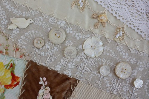 Blk 4 detail Button Flowers