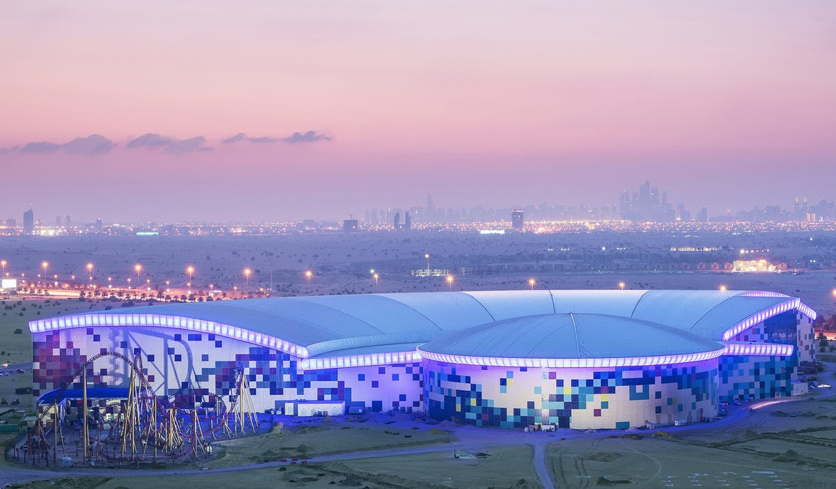 The theme park occupies 1.5 million square foot of indoor space. That's approximately the same size as 28 American football fields.