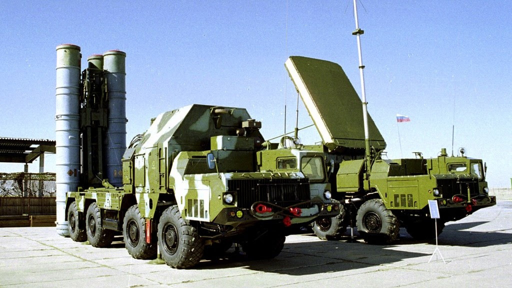 A Russian S-300 anti-aircraft missile system on display at an undisclosed location in Russia (photo credit: AP)