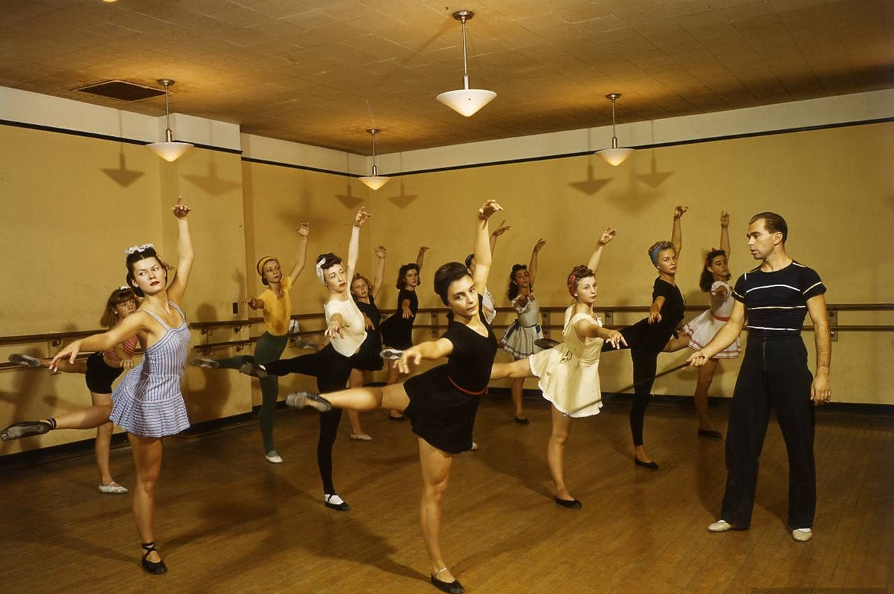 Tari Balet Berasal  Dari  Daerah  Mana  Aneka Seni dan Budaya