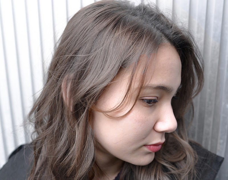 100+ EPIC Best 髪型 ミディアム 前髪長い トレンディなヘアスタイル