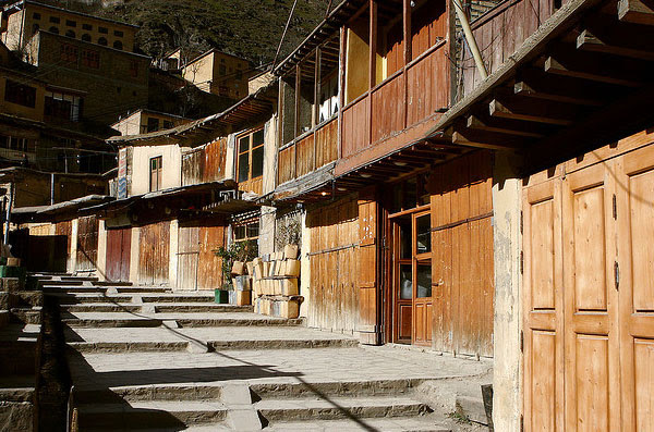 perierga.gr - Masouleh: Το χωριό με τα «σκαλισμένα» σπίτια!