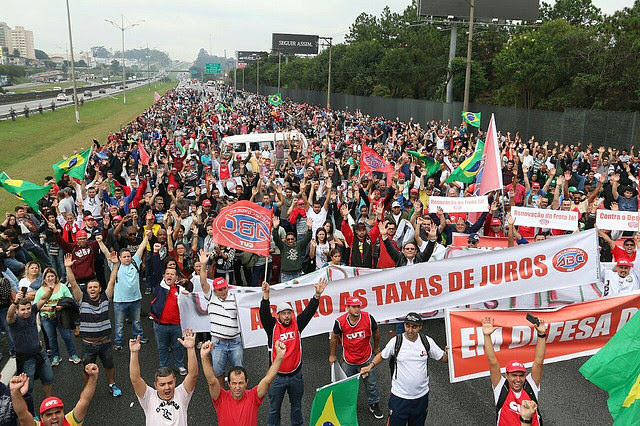 Noticias uruguayas: El Comando Sur en América Latina y la 