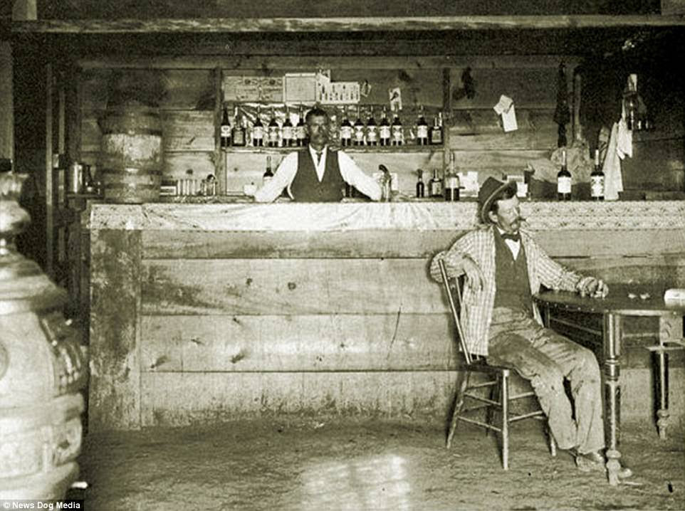 A saloon bar in Wyoming, late 19th century. The varied and often shady backgrounds of saloons' regular patrons meant that curiosity was often considered impolite. Backgrounds were asked about, but not demanded. It was also expected to treat the man standing next to you to a drink