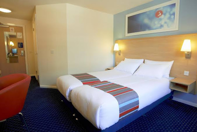 Comments and reviews of Travelodge London City Airport