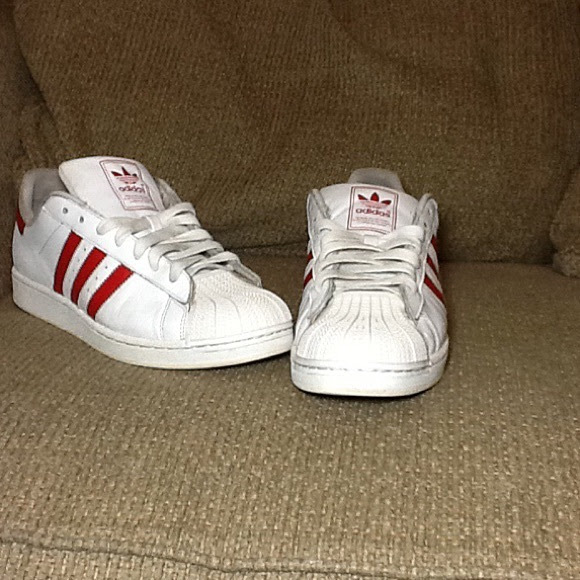 Adidas Red Stripe Shoes | Eumolpo Wallpapers
