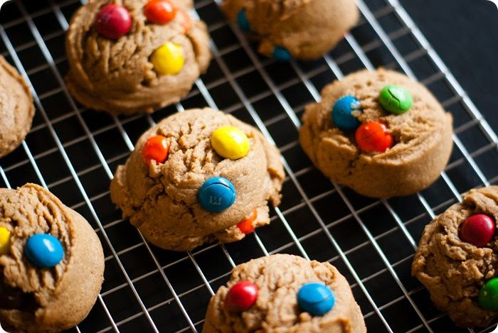 the puffiest, fluffiest peanut butter M&M cookies! 