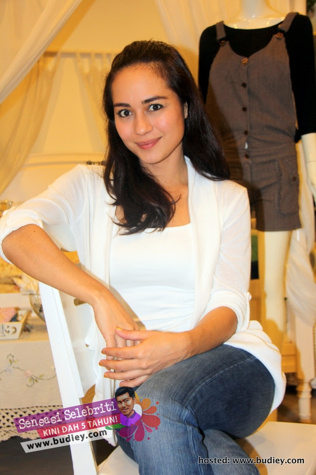Maya Karin Vono