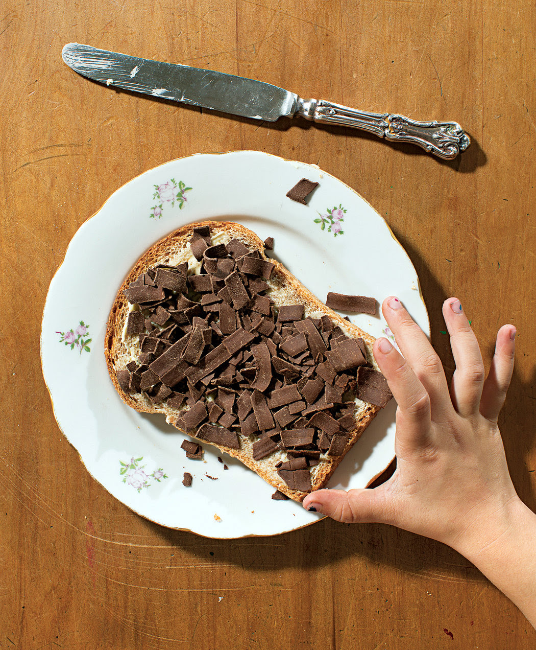 <p>For Viv, breakfast is a glass of milk with bread, unsalted butter and — most important — sweet sprinkles, which come in multiple flavors (chocolate, vanilla, fruit) and sizes (small, large, shavings). A government-run website promoting tourism boasts that every day the Dutch eat at least 750,000 slices of bread topped with the chocolate sprinkles called <em>hagelslag</em> (‘‘hailstorm’’), making it the country’s most popular bread topping. For a nation of nearly 17 million people, that’s close to 300 million slices a year of <em>hagelslag</em>-covered bread. In June, a successful Dutch Kickstarter campaign raised more than $11,000 to create bacon <em>hagelslag</em>. Viv is partial to the multihued sprinkles called <em>vruchtenhagel</em> (‘‘fruit hail’’), while her twin sister, Rosie, reaches for <em>chocoladevlokken</em>.</p>
