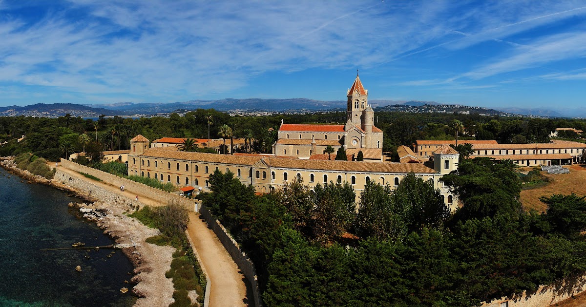 MONKS AND MERMAIDS (A Benedictine Blog): THE ABBEY OF LERINS