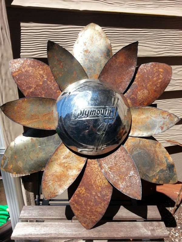 Utterly Beautiful Rusted Metal Art Works (29)