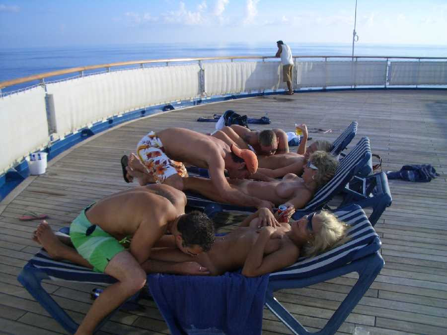 pictures of nude cruises | xPornxpicx