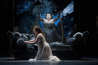 Ekaterina Siurina as Pamina and Albina Shagimuratova as Queen of the Night in Die Zauberflöte © ROH / Mike Hoban 2013