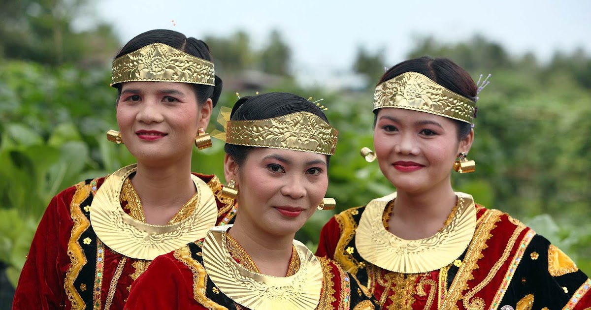26+ Baju Adat Nias, Yang Populer!