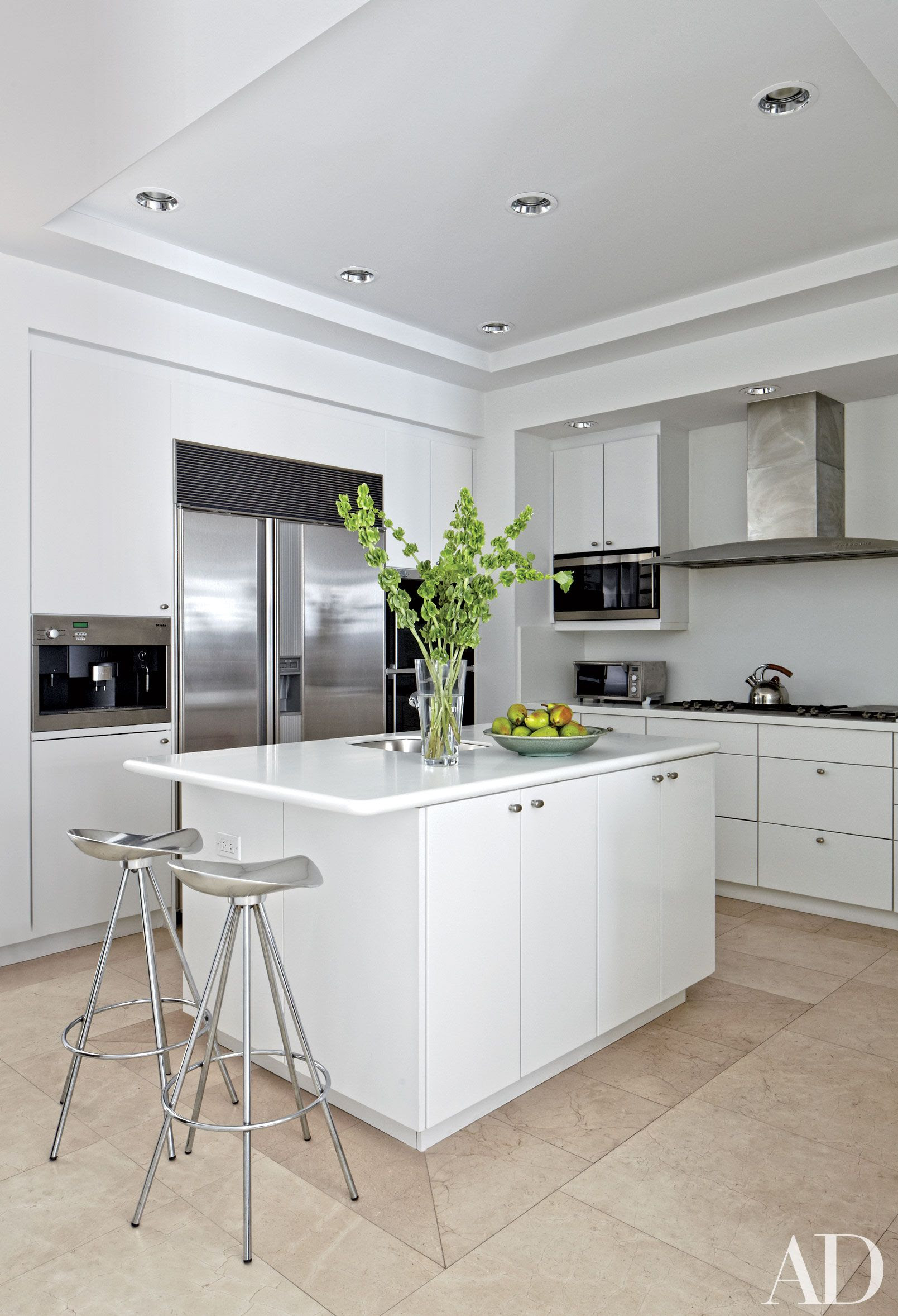 White Kitchens Design Ideas Photos Architectural Digest White Kitchens Design Ideas Photos Architectural Digest