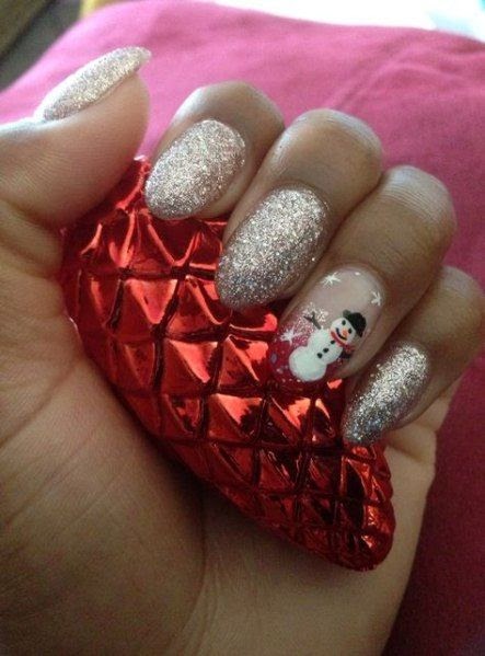 Best Christmas Almond Nail Designs