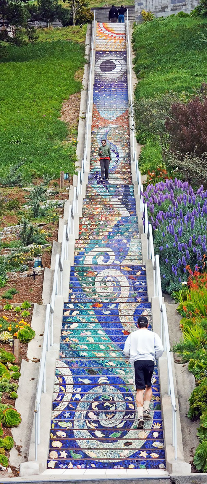 escalones-azulejos-reflectantes-san-francisco (7)