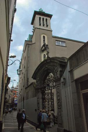 Photos of St. Teresa's Church, Dublin