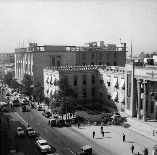 خیابان فردوسی در گذر زمان