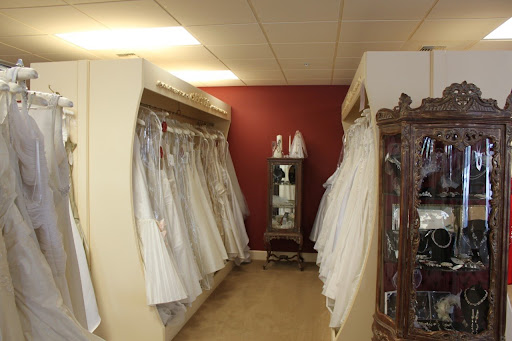 Bridal Shop «LaBelle Salon Bridal (La Belle Reve)», reviews and photos, 10630 NE 8th St, Bellevue, WA 98004, USA