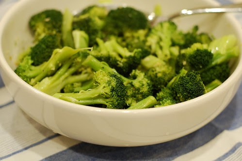 Lemon Garlic Broccoli by Eve Fox, the Garden of Eating blog, copyright 2014