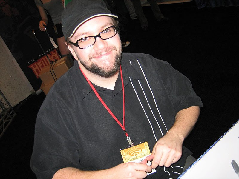 File:Eric Powell at Wondercon 2006.jpg