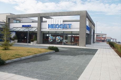 17772132_neoset2