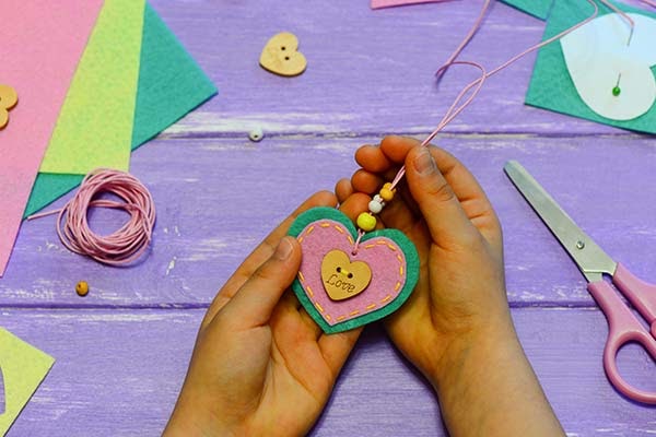 Easy Crafts For Kids With Construction Paper - Blog Wall Decor