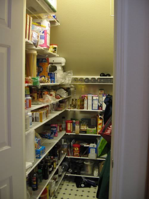 Under Stairs Pantry Shelving Ideas / 40 Best Ways To Makes Functional