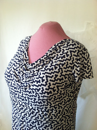 V8787 blue white knit dress