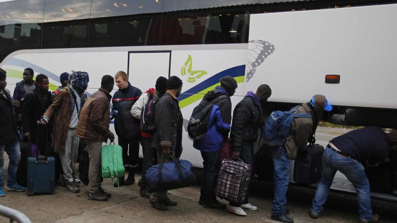 Résultats de recherche d'images pour « bus migrants calais »