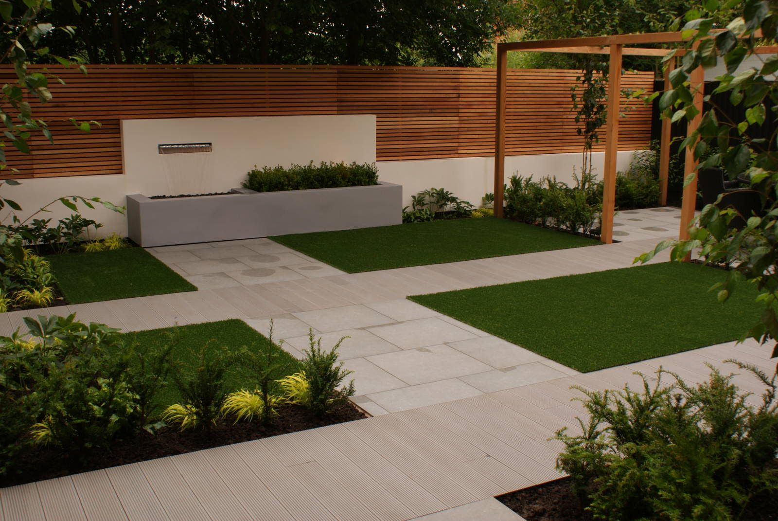 Contemporary Minimal Garden Design - Didsbury, Greater ...