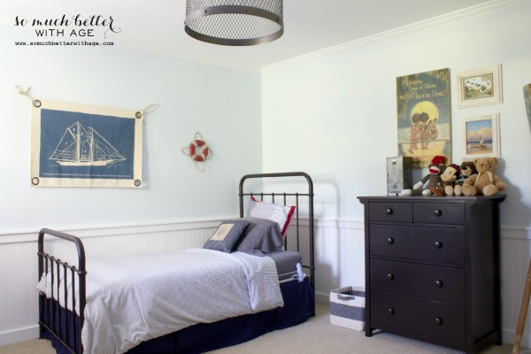 beachy-bedroom