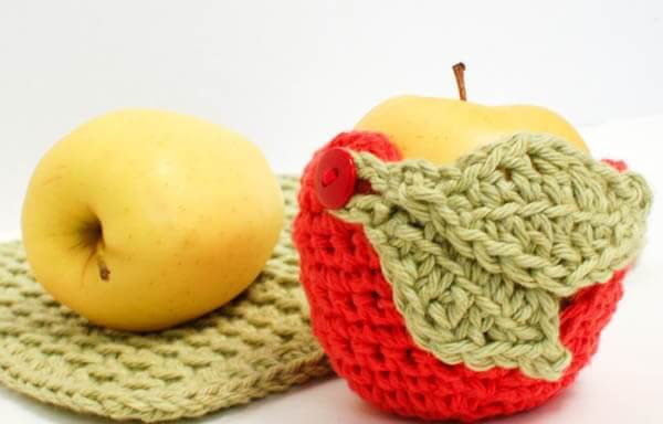 crochet apple cozy (1 of 2)
