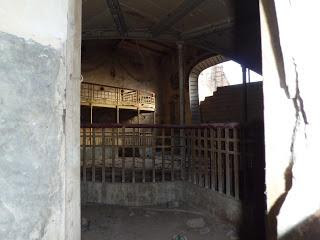 Antiguo Teatro Cervantes (Colonia Santa Eulalia, entre Sax y Villena, Alicante) Antiguo Teatro Cervantes (Colonia Santa Eulalia, entre Sax y Villena, Alicante)