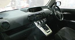 2007 Toyota Corolla-Rumion 03.jpg