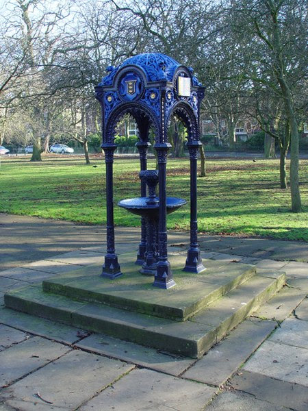 File:The Victorian Drinking Fountain, Pearson Park, Hull - geograph.org.uk - 718431.jpg