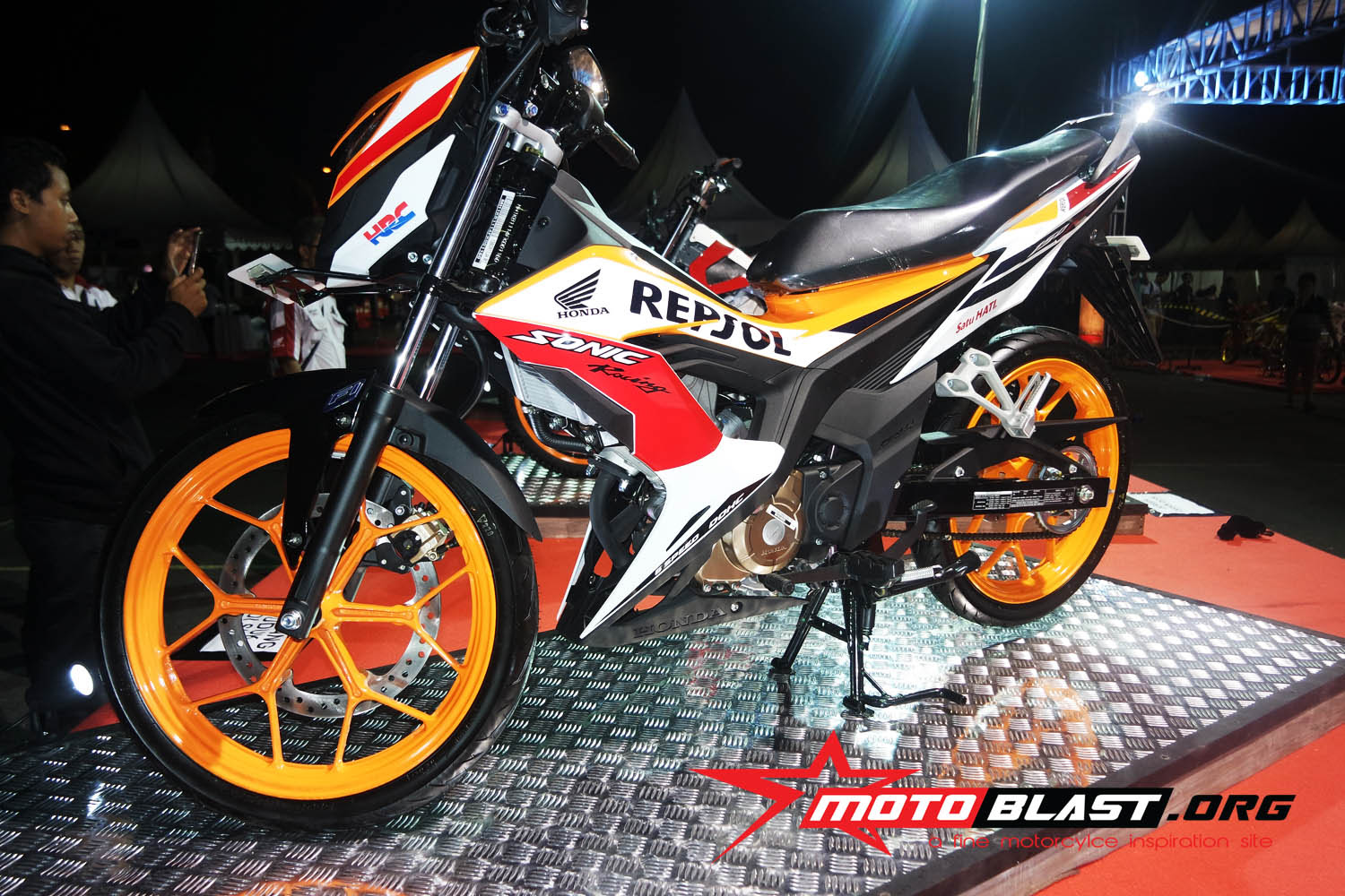 98 Foto Modifikasi Motor Sonic TeaModifikasi 98 Foto Modifikasi Motor Sonic TeaModifikasi