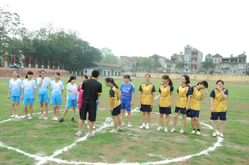 Các hình ảnh minh hoạ về hoạt động văn nghệ, thể dục thể thao, trò chơi dân  gian năm học ...