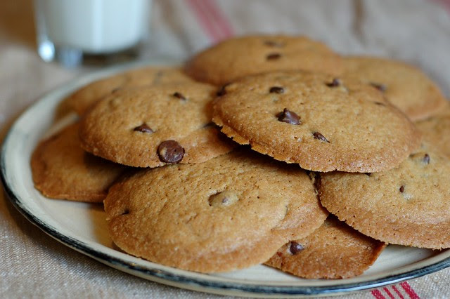 Thick & Chewy Chocolate Chip Cookies