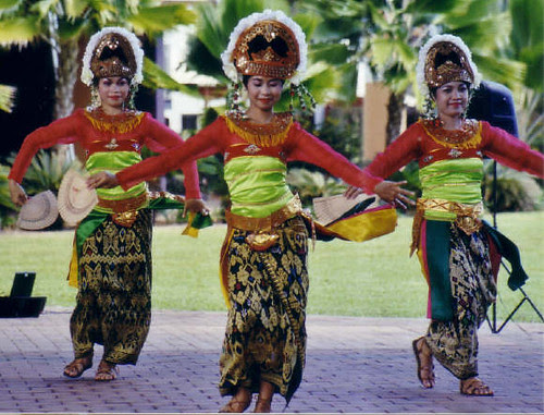 Sasak dancers Darwin