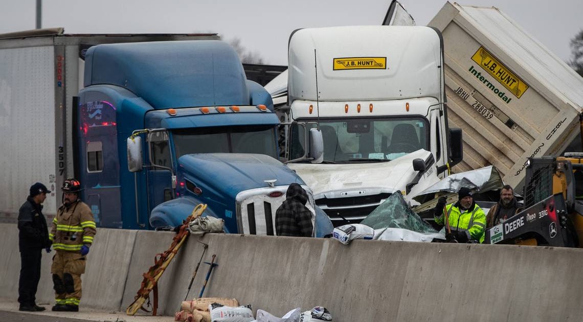 Texas Pile Up Crash Video Facebook Investigators In Fort