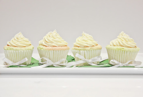 Pandan Chiffon Cupcakes-5
