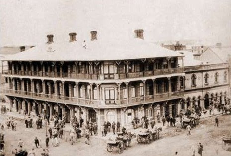 File:Corner House00.jpg