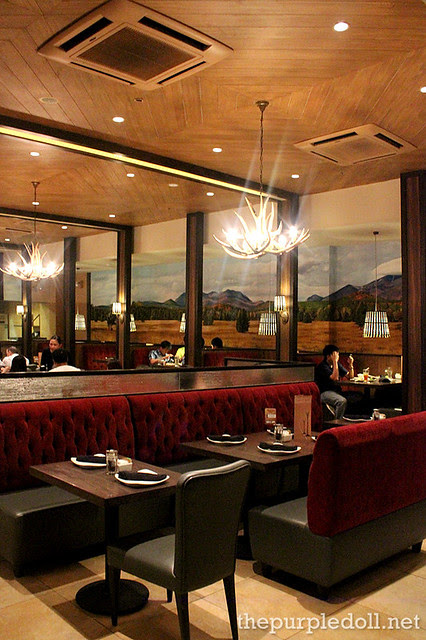 Village Tavern Dining