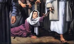 Resultado de imagem para LiÃƒÂ§ÃƒÂ£o 11: Uma mulher toca nas roupas de Jesus