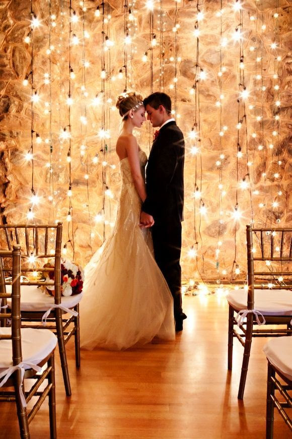 romantic hanging strands of light #wedding #lighting