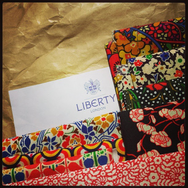 #libertypillowchallenge @sewmamasew and it begins! ♡♥♡♥♡♥